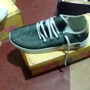 Running sneakers size 9 one is a 10(white)